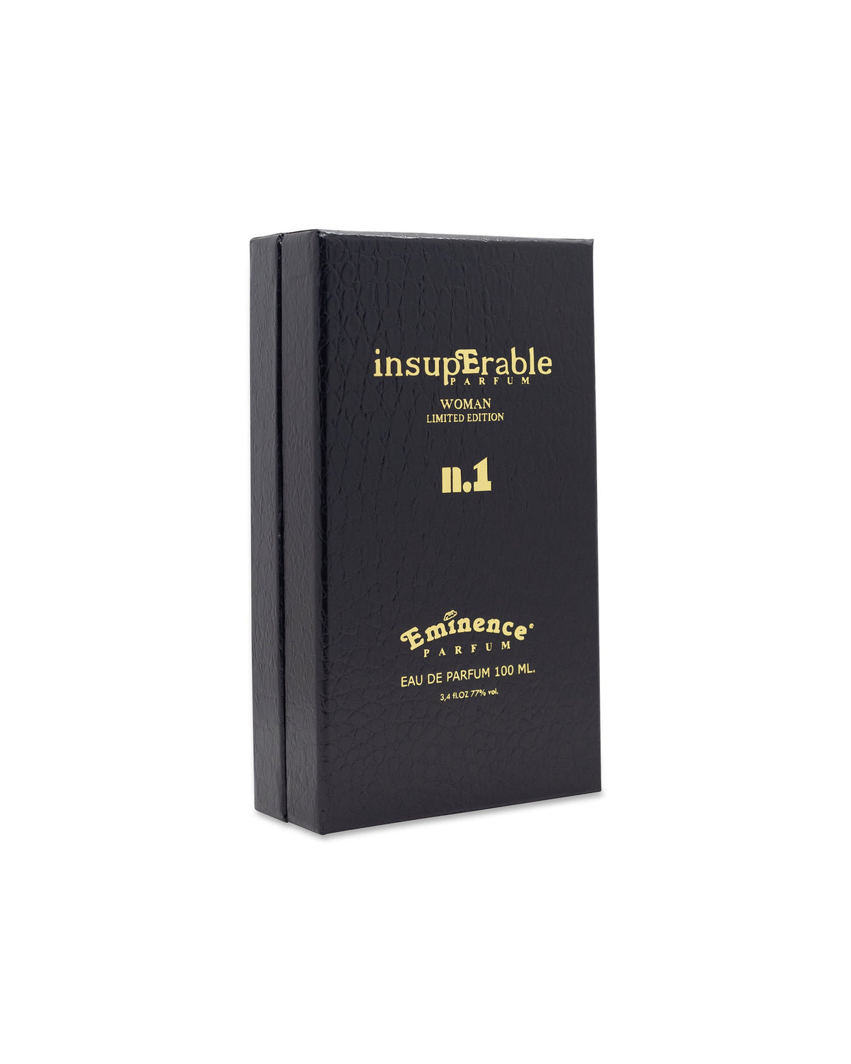 Eminence Insuperable Woman No. 1 in uno scatto di campagna