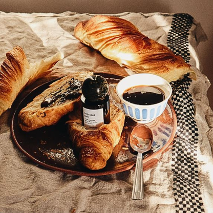 VERSATILE PARIS - CROISSANT CAFE