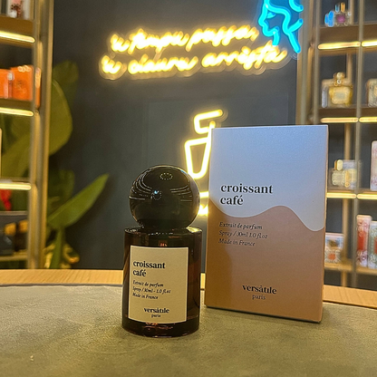 VERSATILE PARIS - CROISSANT CAFE