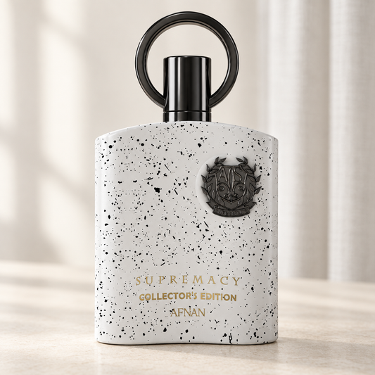 AFNAN - SUPREMACY COLLECTOR'S EDITION POUR HOMME, flacone frontale centrale ravvicinato con sfondo leggero