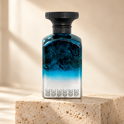 ANFAS DHAI — flacone su travertino, ambientazione creata con IA
