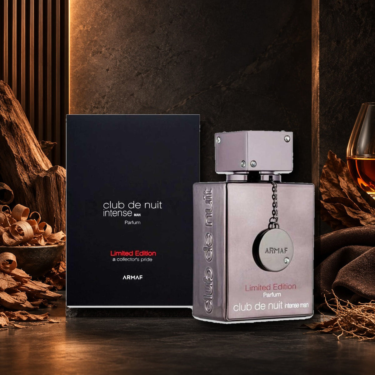 ARMAF - CLUB DE NUIT INTENSE MAN LIMITED EDITION - ambientazione legnosa e ambrata