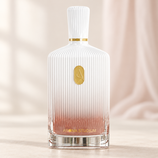 AROMA STUDIUM - NECTAR, flacone frontale centrale ravvicinato con sfondo leggero