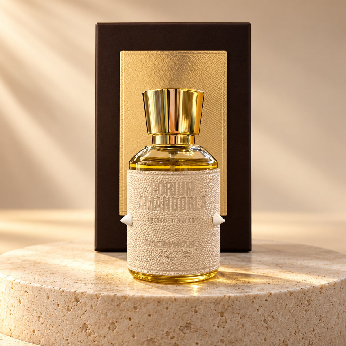 Dadamilano CORIUM AMANDORLA — flacone e confezione, ambientazione creata con IA