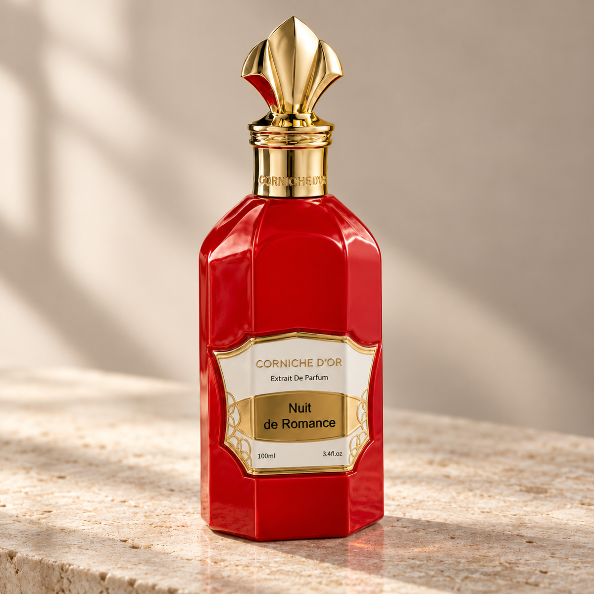 Corniche d'Or Nuit de Romance 100 ml, flacone di tre quarti con dettagli dorati