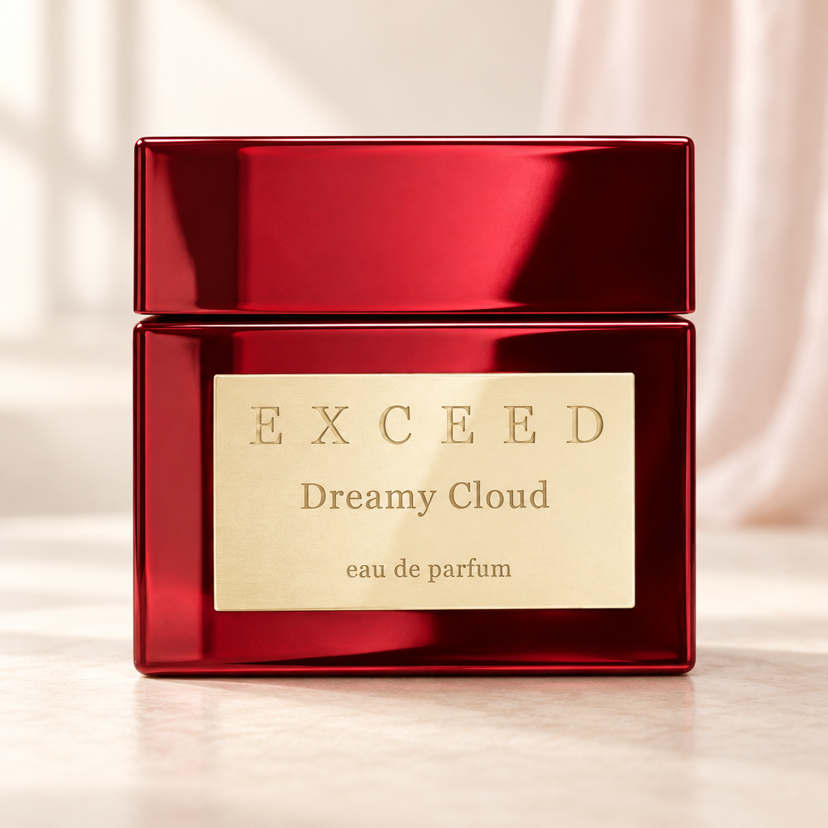 EXCEED - DREAMY CLOUD, flacone frontale centrale ravvicinato con sfondo leggero