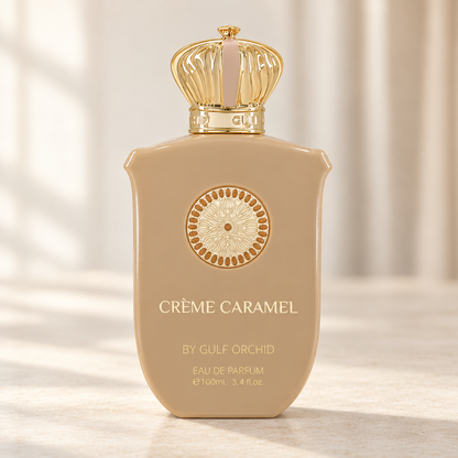 GULF ORCHID - CREME CARAMEL, flacone frontale centrale ravvicinato con sfondo leggero