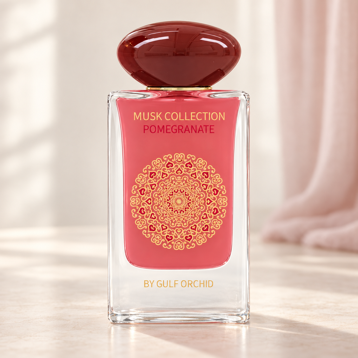 GULF ORCHID - POMEGRANATE, flacone frontale centrale ravvicinato con sfondo leggero