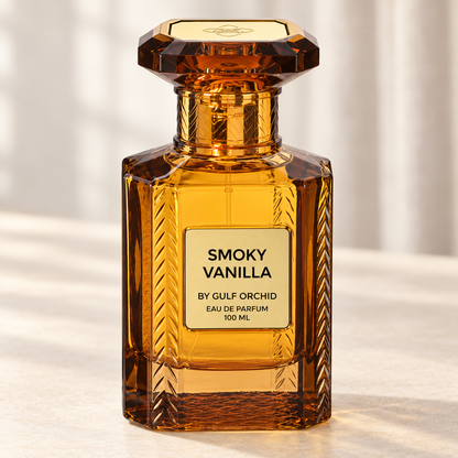 GULF ORCHID - SMOKY VANILLA, flacone frontale centrale ravvicinato con sfondo leggero