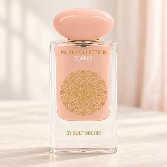 GULF ORCHID - TOFFEE, flacone frontale centrale ravvicinato con sfondo leggero