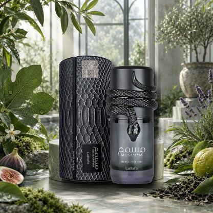 LATTAFA - MUSAMAM BLACK INTENSE - ambientazione verde aromatica