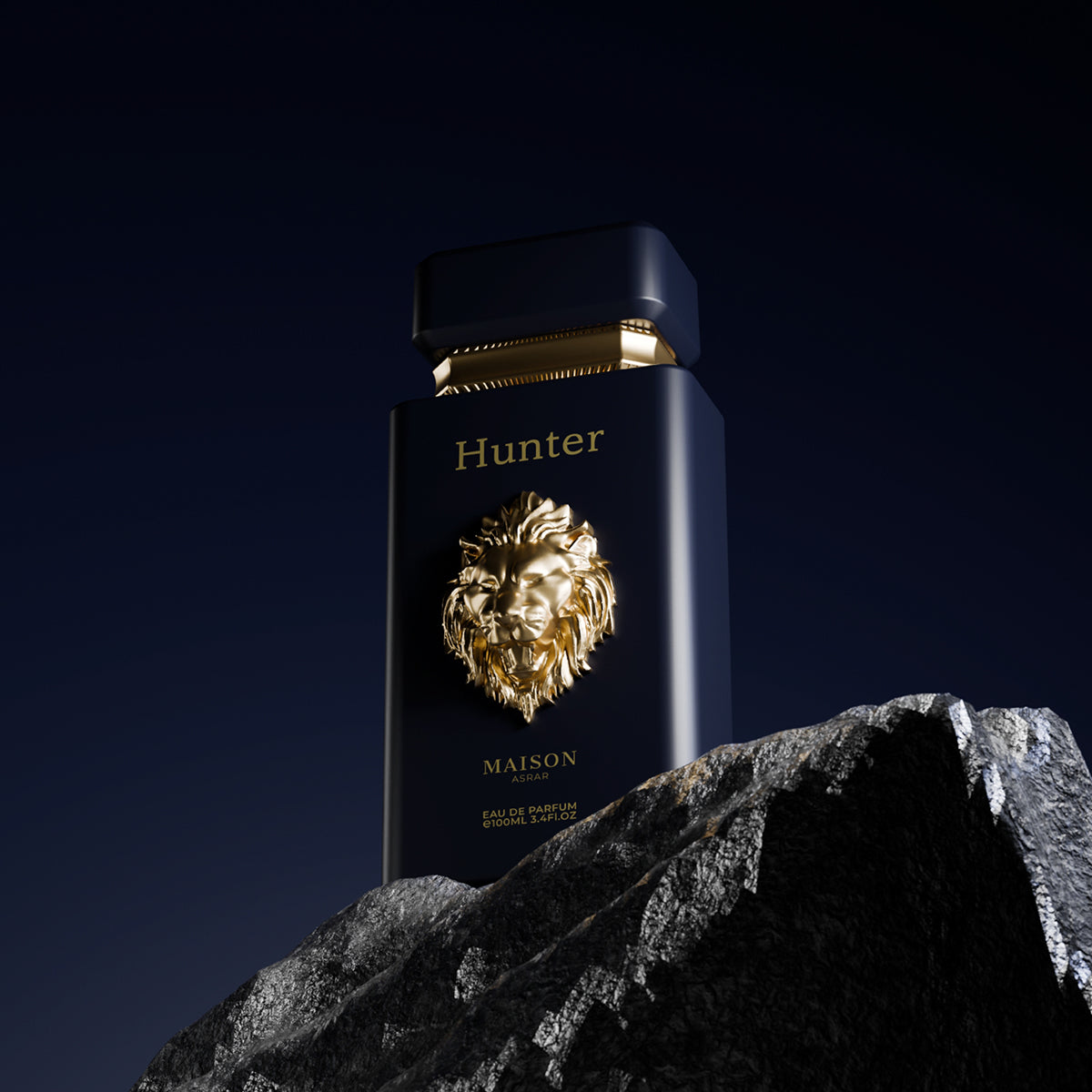 Maison Asrar Hunter Eau de Parfum 100 ml – flacone su ambientazione rocciosa