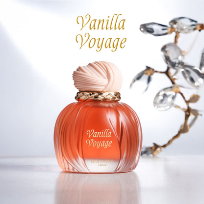 Maison Asrar Vanilla Voyage Eau de Parfum 100 ml – flacone in ambientazione luminosa