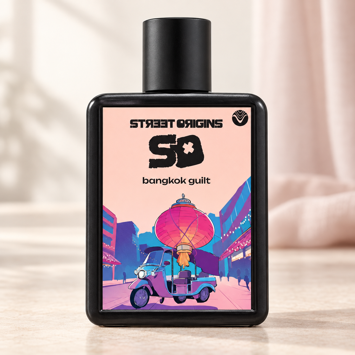 STREET ORIGINS - BANGKOK GUILT, flacone frontale centrale ravvicinato con sfondo leggero