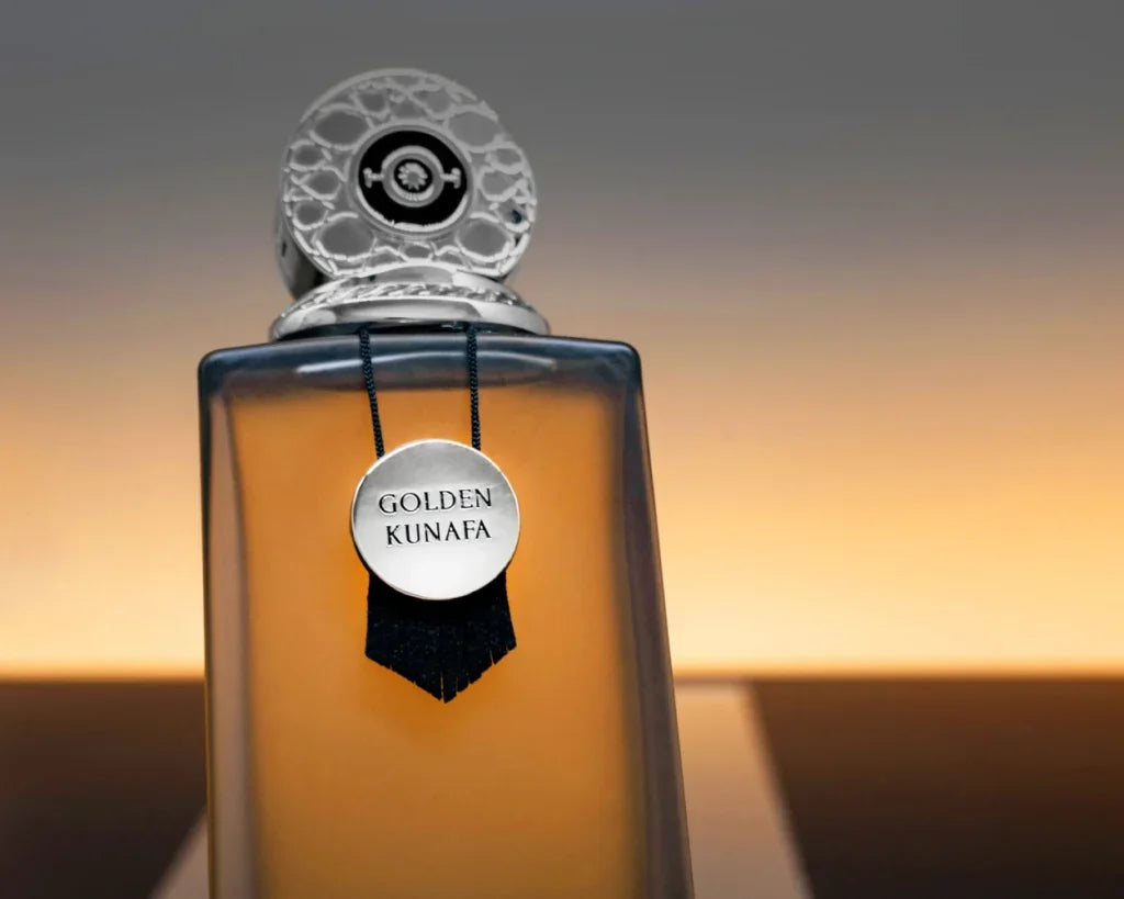 The Orientalist Golden Kunafa Parfum 100 ml – dettaglio medaglione