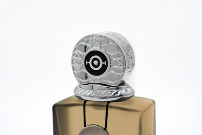 The Orientalist Golden Kunafa Parfum 100 ml – dettaglio frontale del tappo