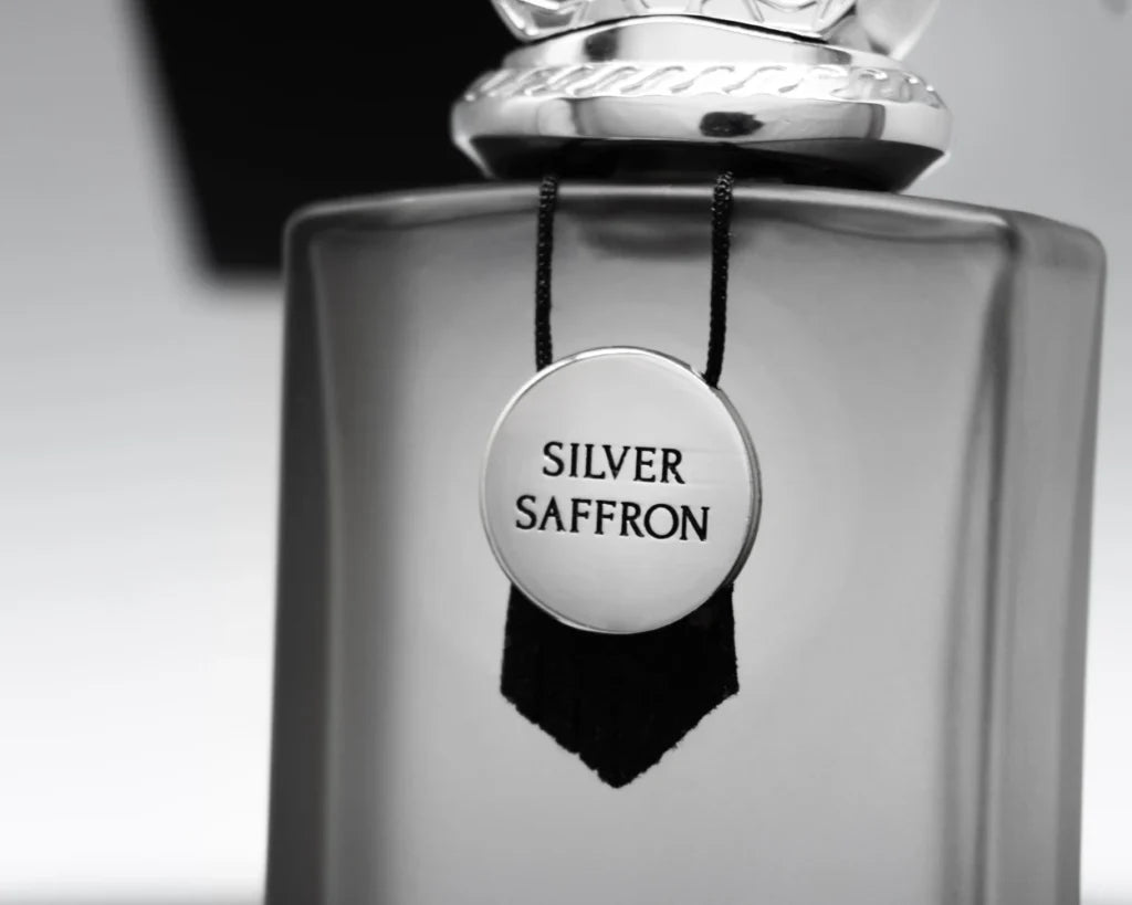 THE ORIENTALIST - SILVER SAFFRON – dettaglio della placca