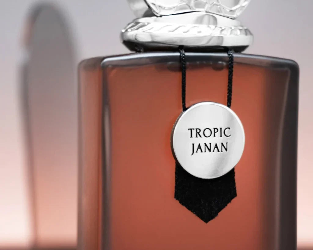 Dettaglio del flacone The Orientalist Tropic Janan