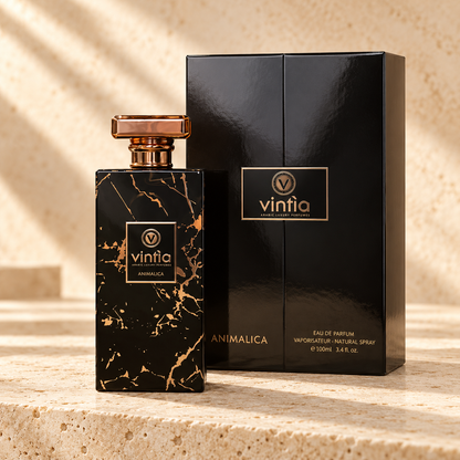 Vintia Animalica 100 ml con confezione, foto studio su travertino